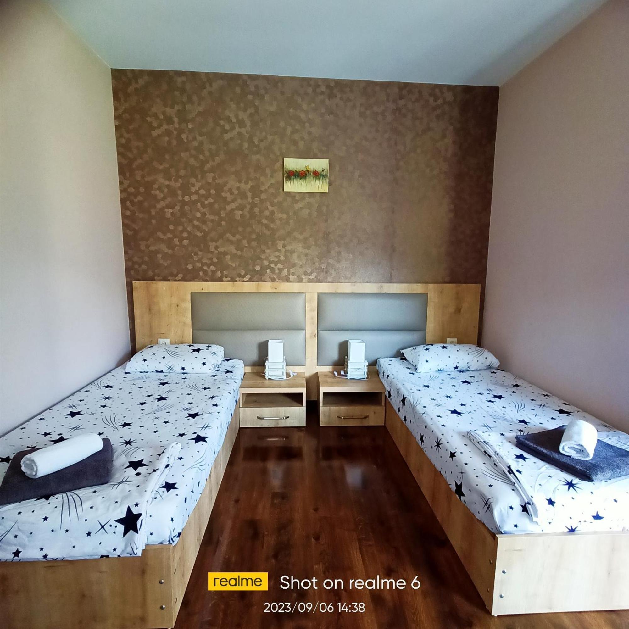 House B&B Mestia Luaran gambar