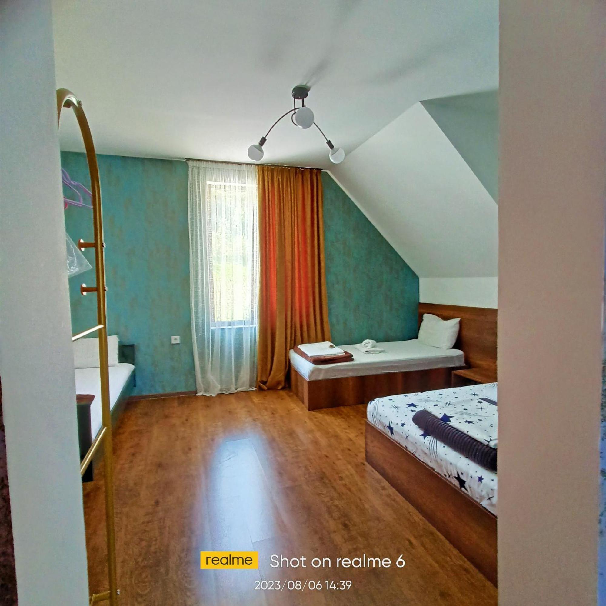 House B&B Mestia Luaran gambar