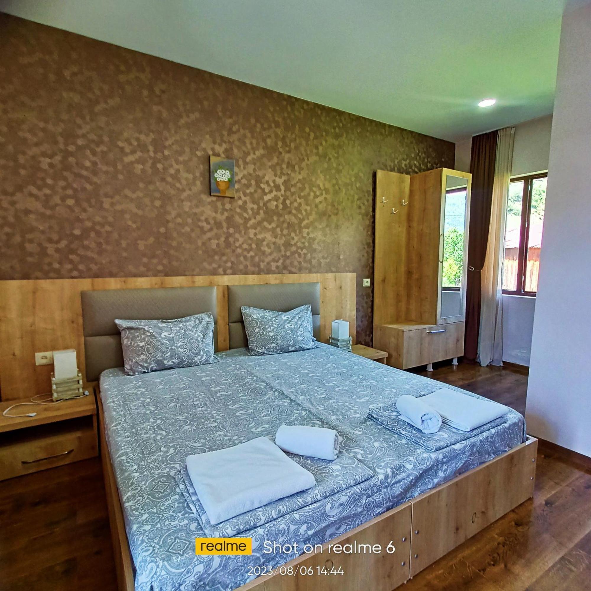 House B&B Mestia Luaran gambar